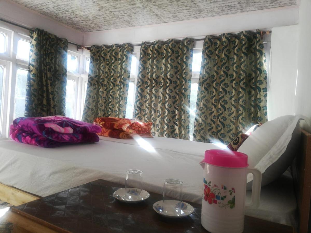Sernang Homestay ハンダル エクステリア 写真