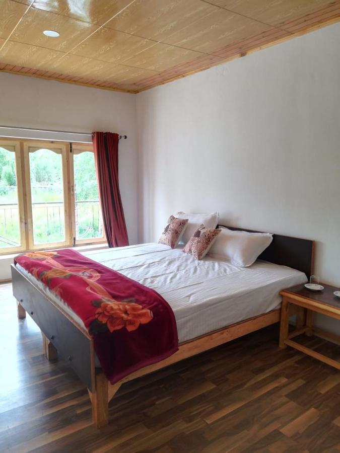 Sernang Homestay ハンダル エクステリア 写真