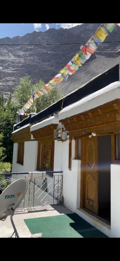 Sernang Homestay ハンダル エクステリア 写真