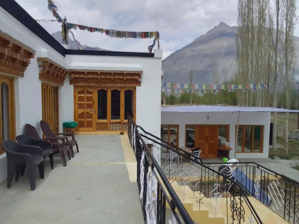 Sernang Homestay ハンダル エクステリア 写真